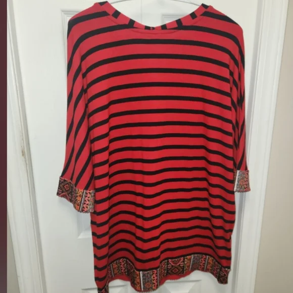 Save The Queen tunic top - Picture 3 of 10